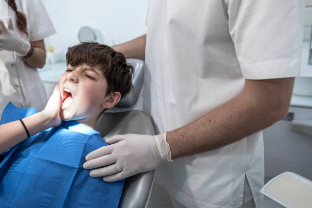 Best Emergency Tooth Extraction in Galva, KS